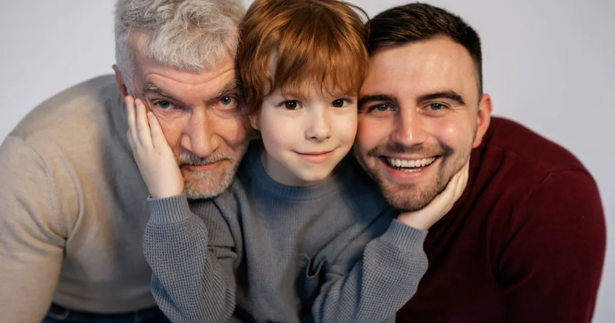 Average credit score by age: three generations side by side
